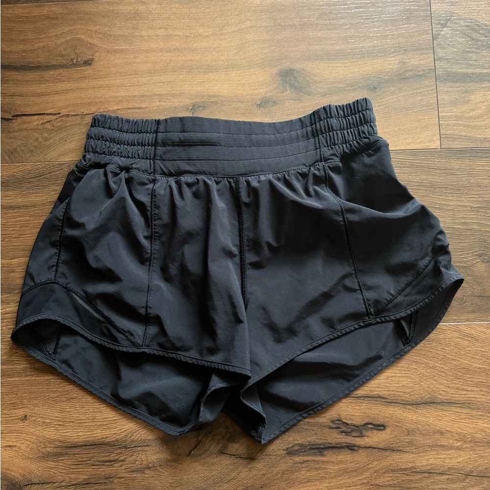 Lululemon Hotty Hot High Rise 2.5 inch